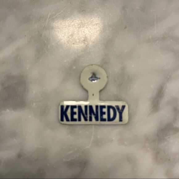 Vintage Kennedy Campaign Folding Lapel Pin - Picture 1 of 2